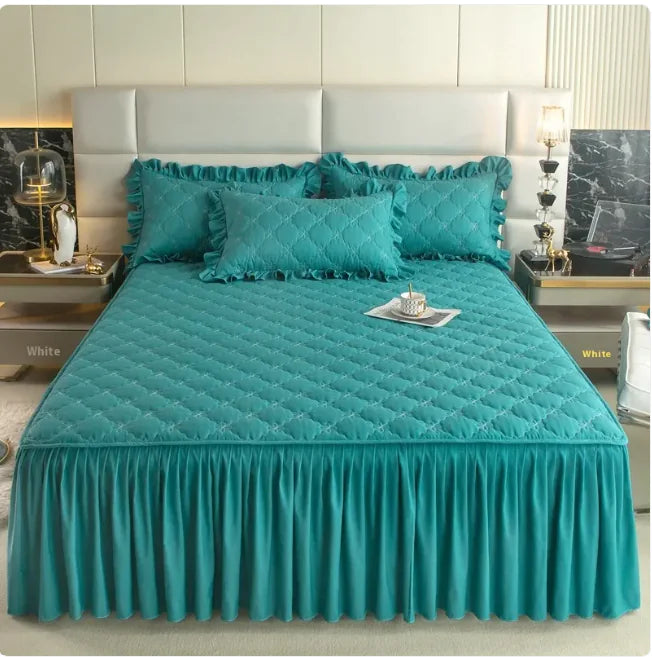 Quilted Bed Skirt Main image